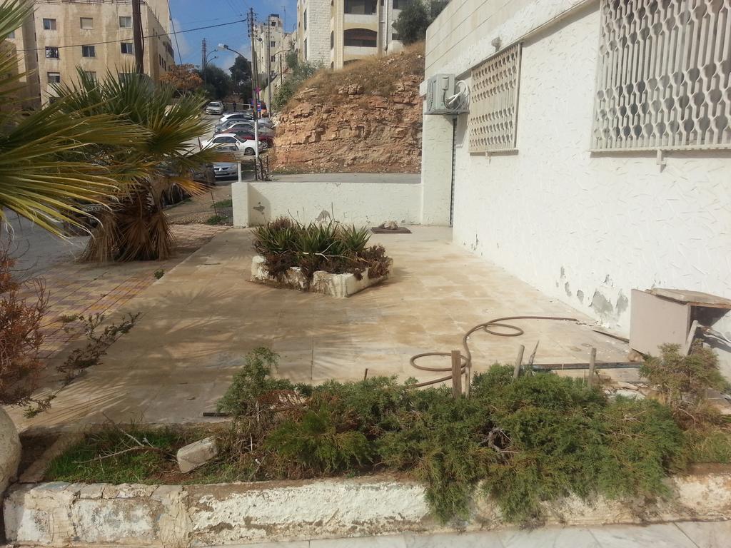 Aljazeera Hotel Apartments Amman Bagian luar foto
