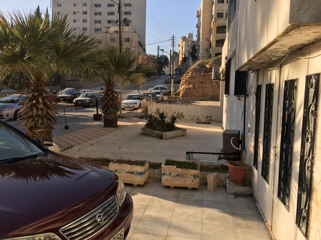 Aljazeera Hotel Apartments Amman Bagian luar foto
