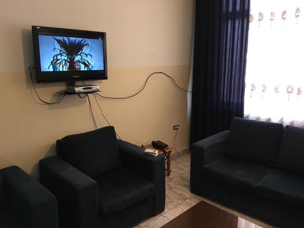 Aljazeera Hotel Apartments Amman Bagian luar foto