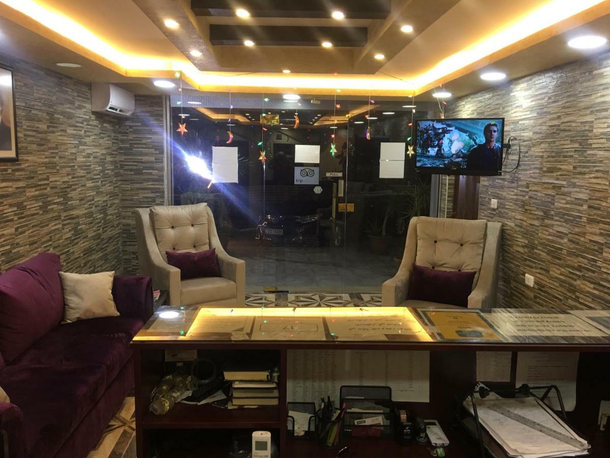 Aljazeera Hotel Apartments Amman Bagian luar foto